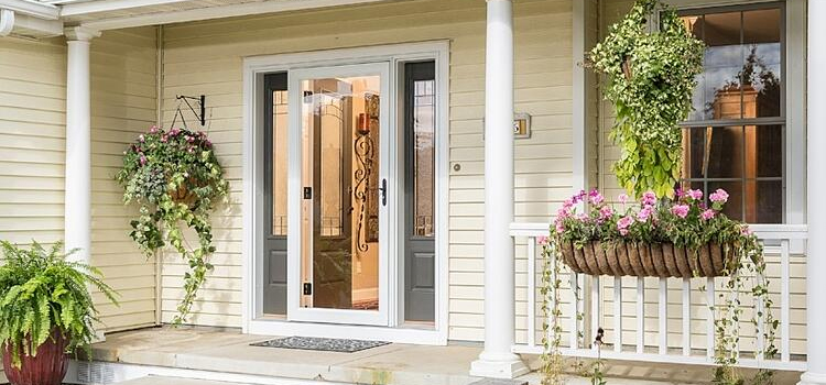 screen door installation in Columbia