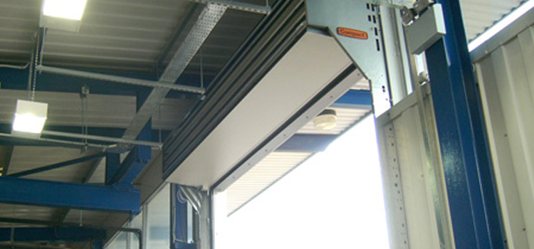 overhead sectional doors Guadalupe Guerra